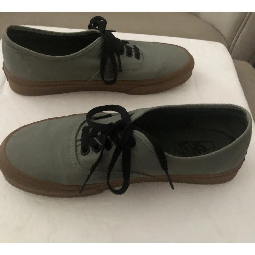 Vans styles goth
